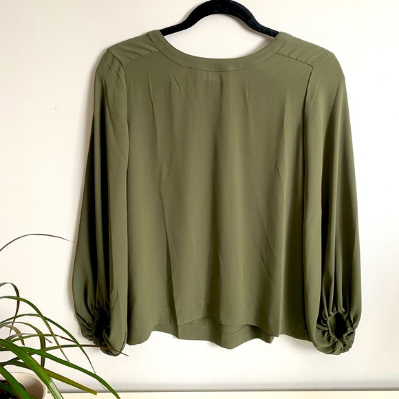 NWT LOFT blouse - Picture 1 of 6